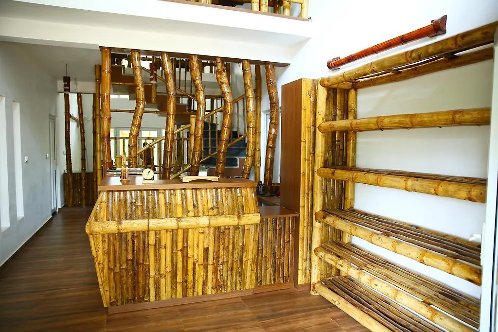 Bamboo Dale Resort, Munnar India